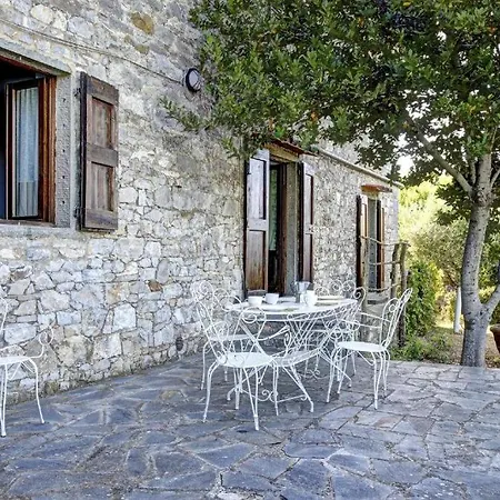 Holiday home Casa Vacanze La Terrazza Gaiole in Chianti